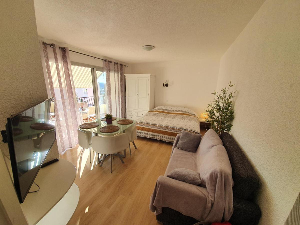 Le Cezanne - Climatise Avec Grande Terrasse Apartment Greoux-les-Bains Luaran gambar