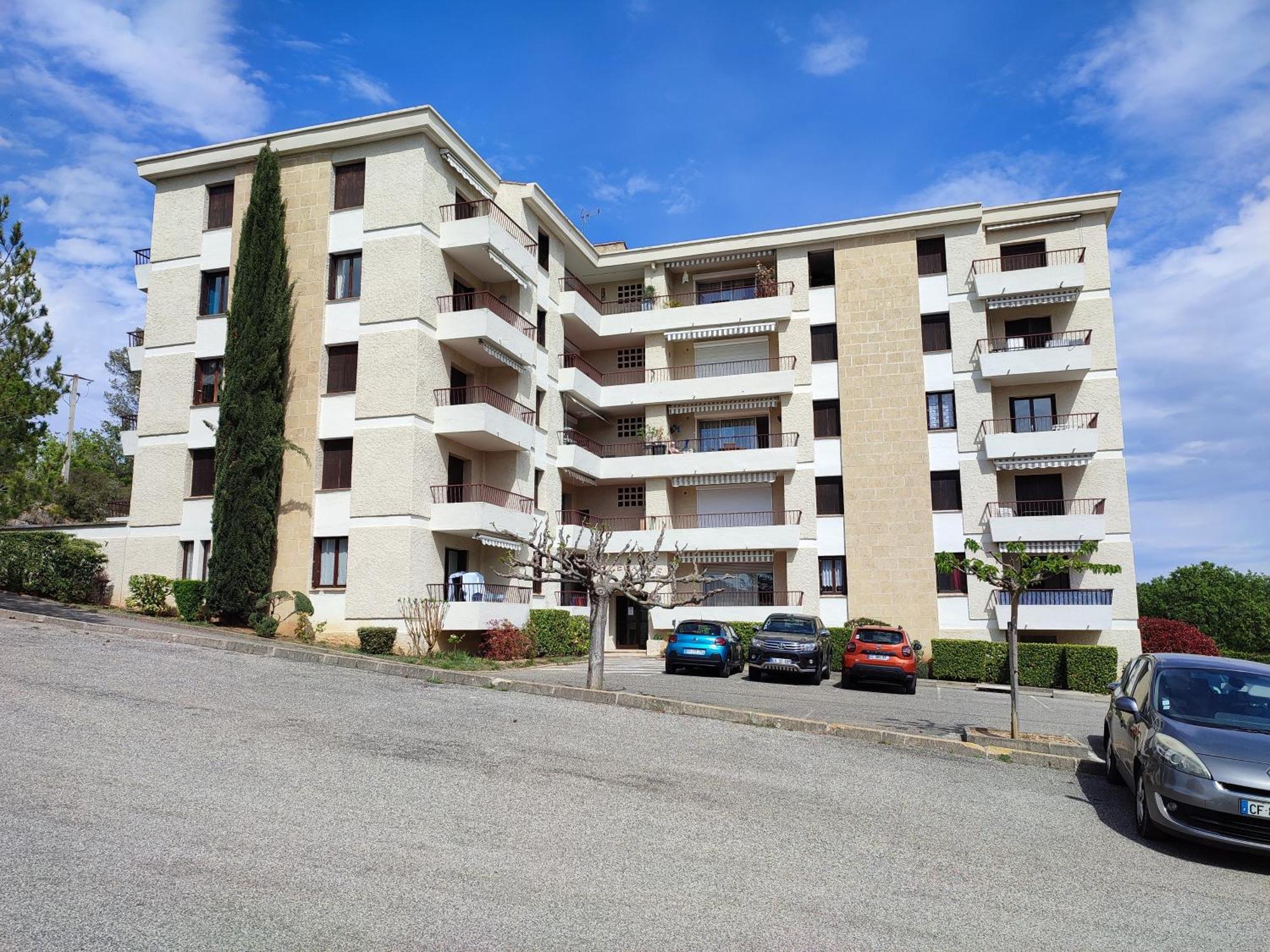 Le Cezanne - Climatise Avec Grande Terrasse Apartment Greoux-les-Bains Luaran gambar